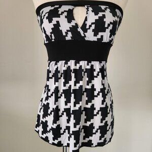 ICE VANILLA y2k Brand Large Houndstooth Keyhole Tube Top. Size Small.